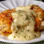 Yummy Baked Cheddar Chicken With Sauce.