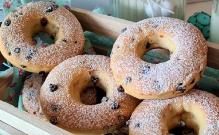 Chocolate chip donuts