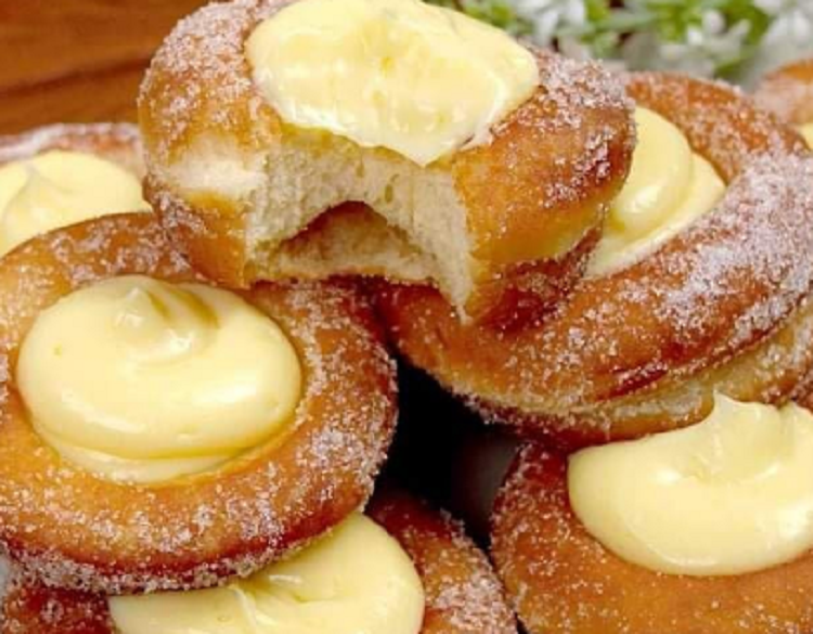 Cream fritters