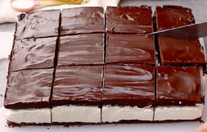chocolate square cake