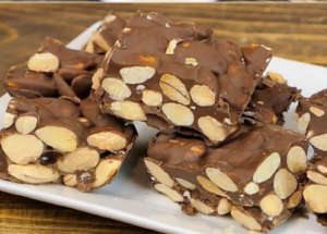 Almond and chocolate crunch