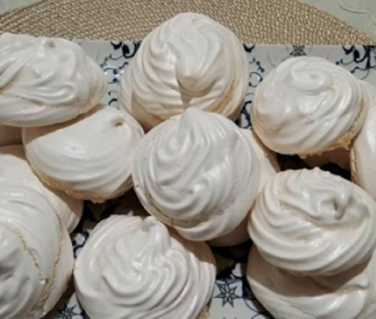 Gourmet Meringues