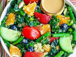 GREEN BEAN BERRY QUINOA SALAD