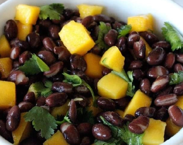 Black beans & mango