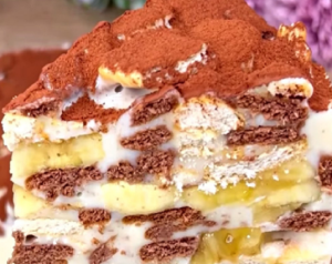 Banana and cookie cake