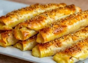 Stuffed puff pastries for appetizer