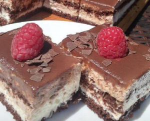 Slices of mascarpone with nutella