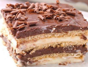 Chocolate Cookie Layered Pudding Dessert