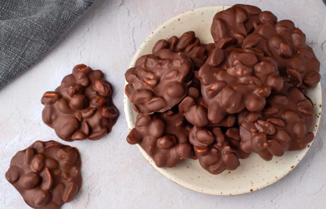 CHOCOLATE-COVERED ALMONDS