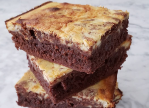 CHEESECAKE BROWNIES