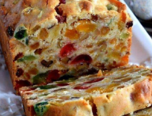FRUIT CAKE WITH NUTS