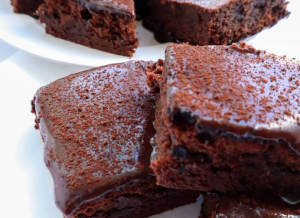 CHOCOLATE BROWNIES