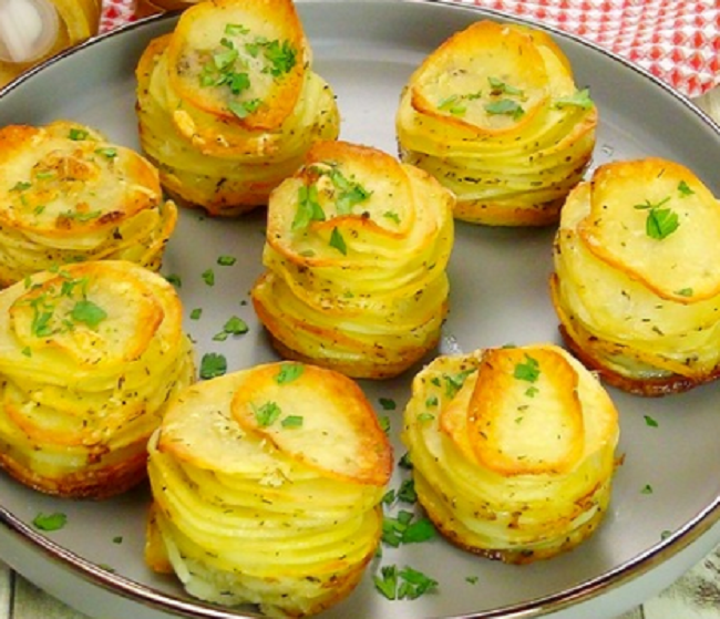 Crispy potato stacks