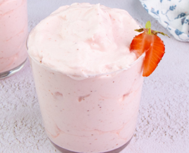 Strawberry mousse