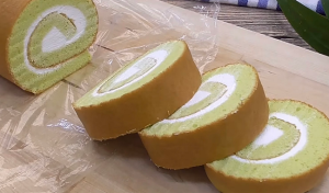 Pandan Swiss Roll Cake