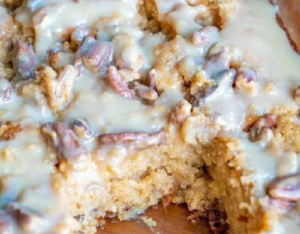 BUTTER PECAN PRALINE POKE CAKE